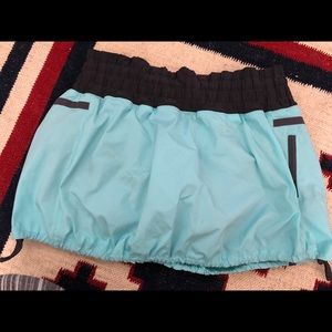 blue and grey lululemon skirt